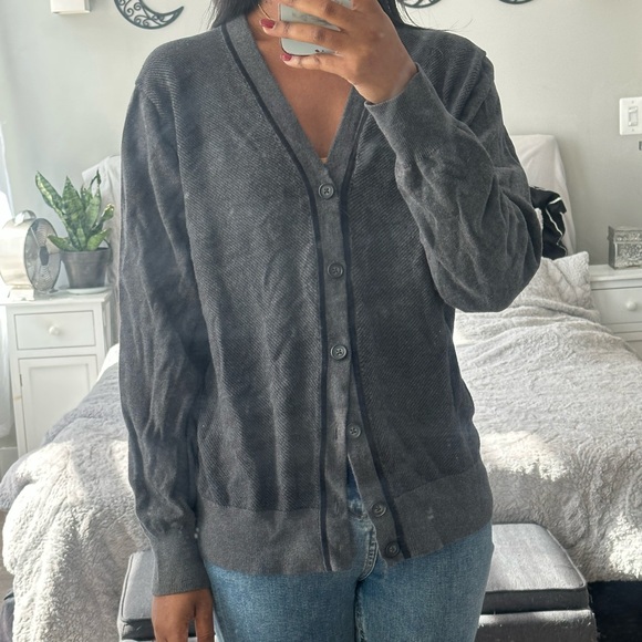 Vintage Van Heusen 100% Cotton Grey and Black Cardigan Sweater - Picture 2 of 7